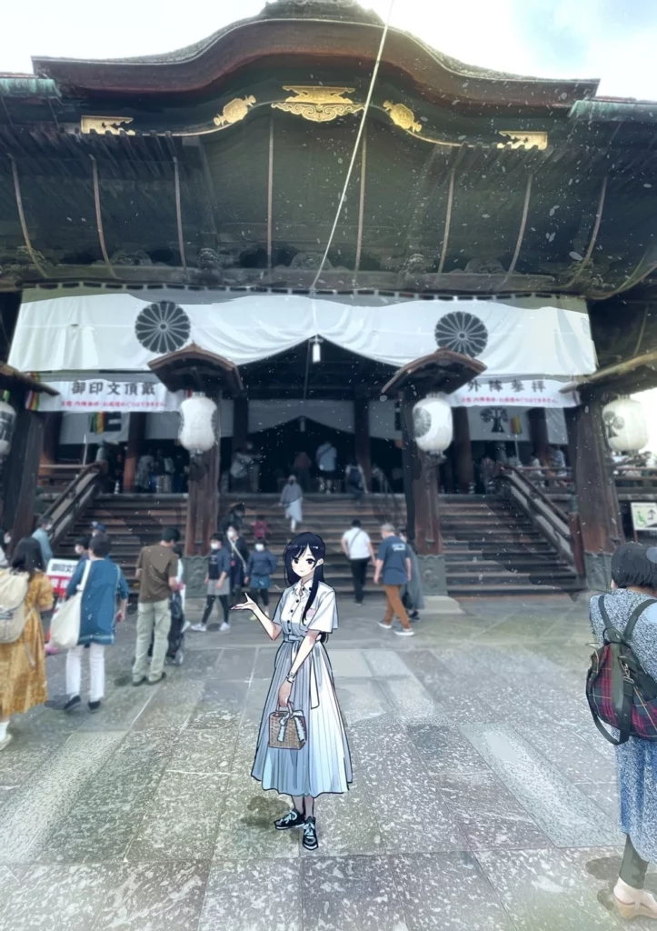 Reiji Miyajima Chizuru en un templo 
